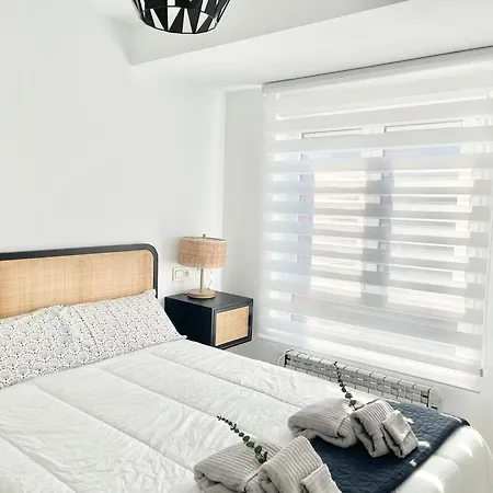 Dario De Regoyos Apartman *